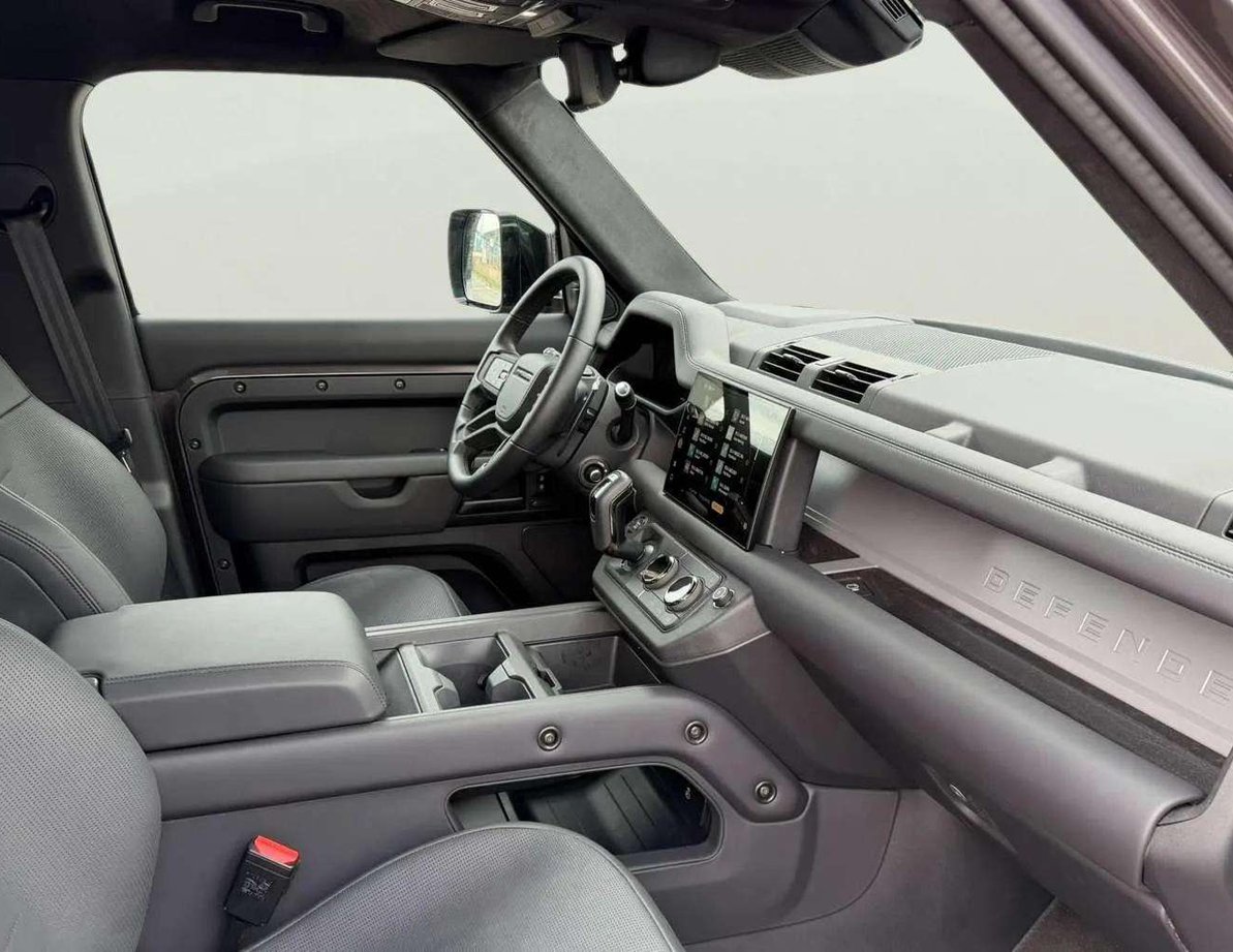 Land Rover Defender употребяван