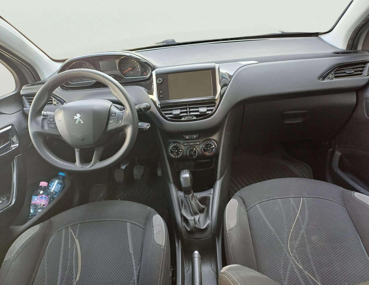 Peugeot 208 употребяван