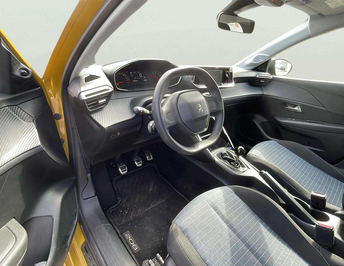 Peugeot 208 употребяван