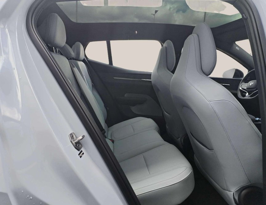 Volvo EX30 употребяван