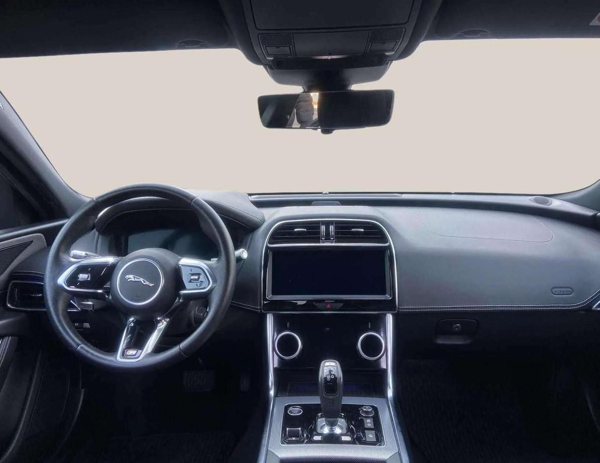 Jaguar XE употребяван