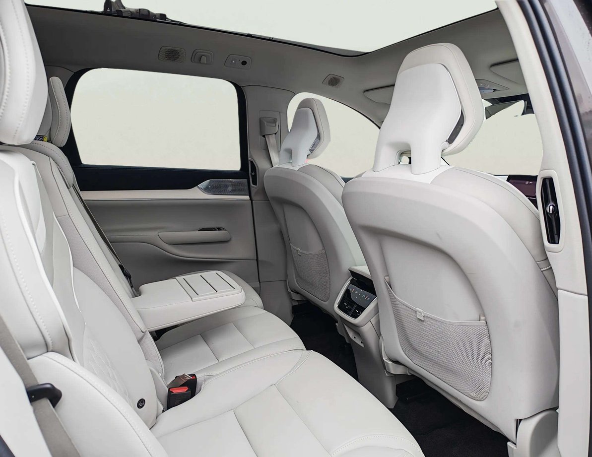 Volvo EX90 употребяван