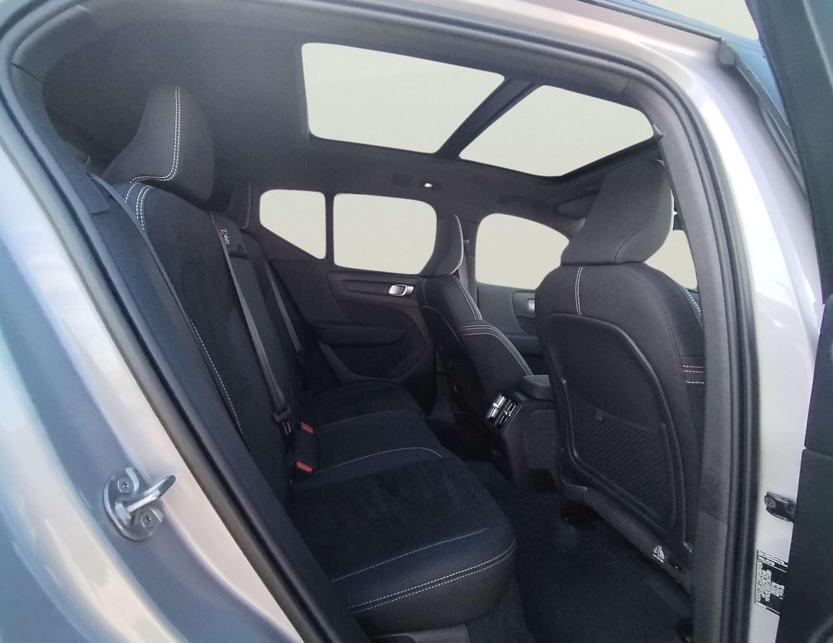 Volvo EX40 употребяван