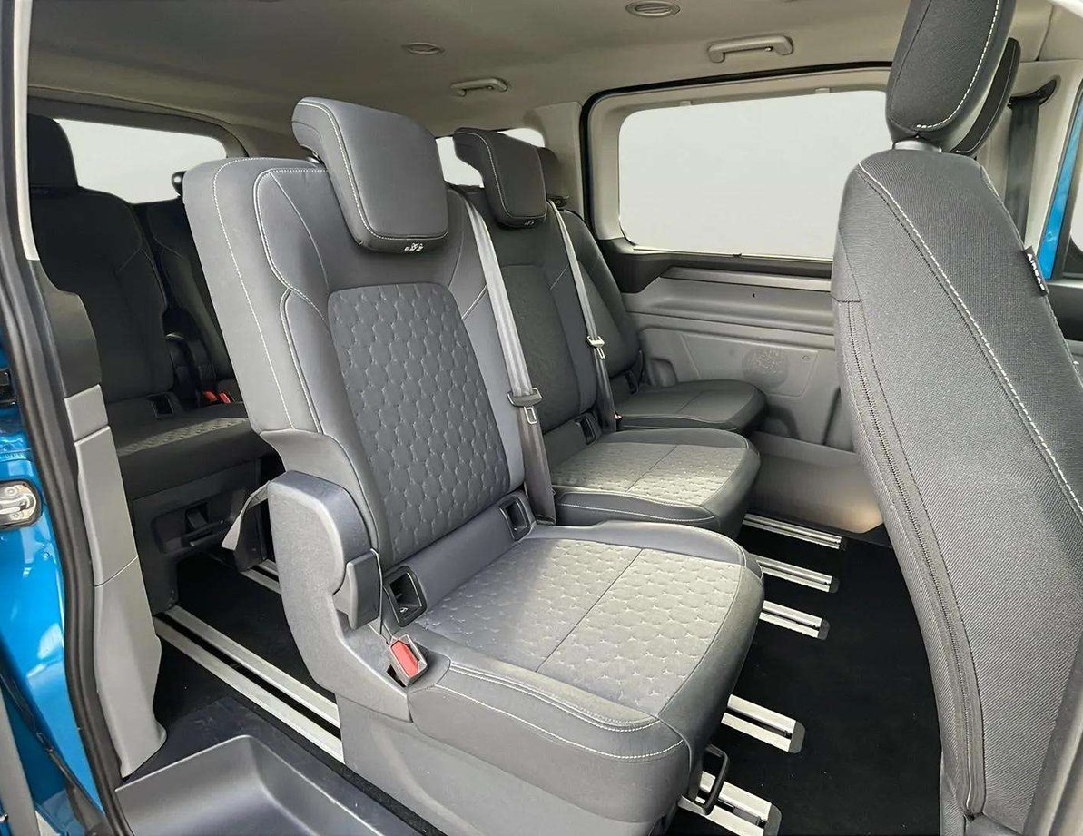 Ford E-Custom употребяван