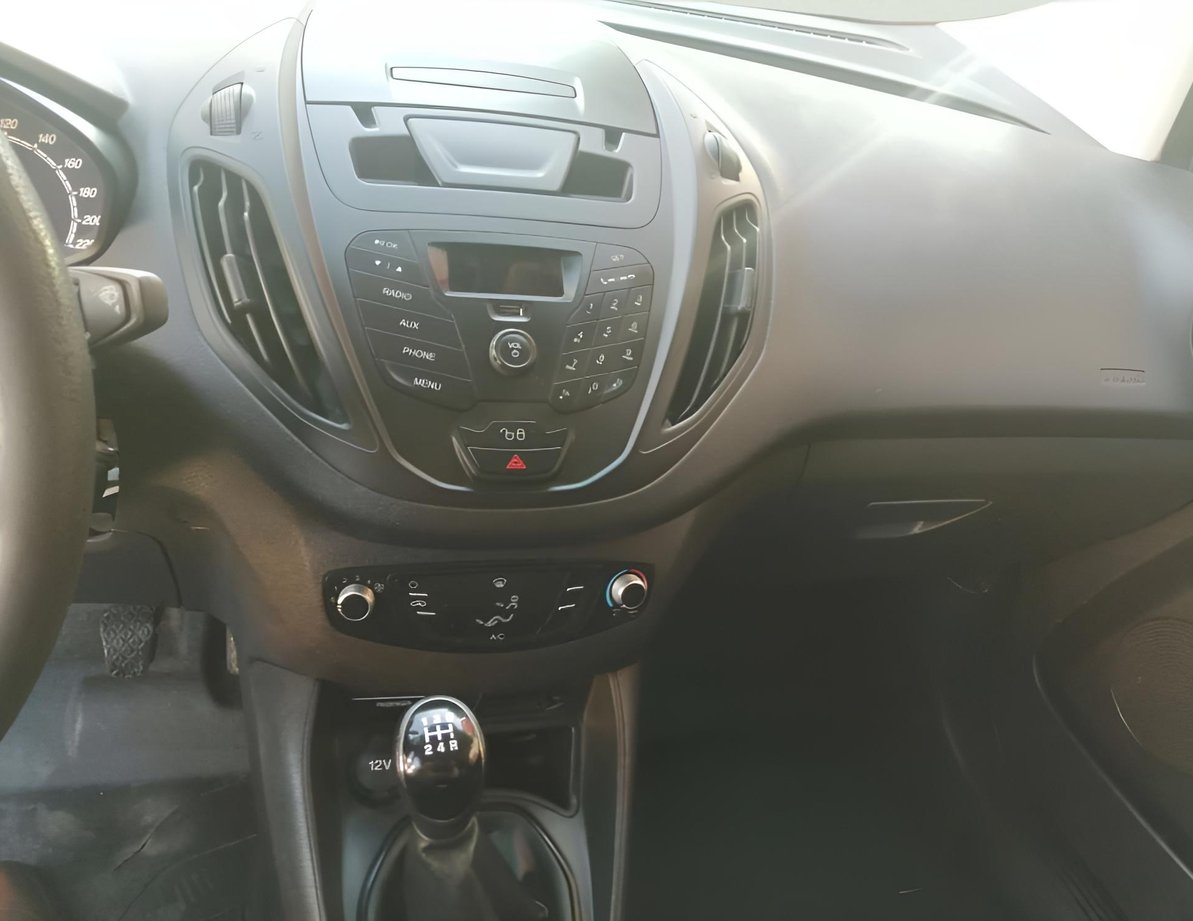 Ford Courier употребяван