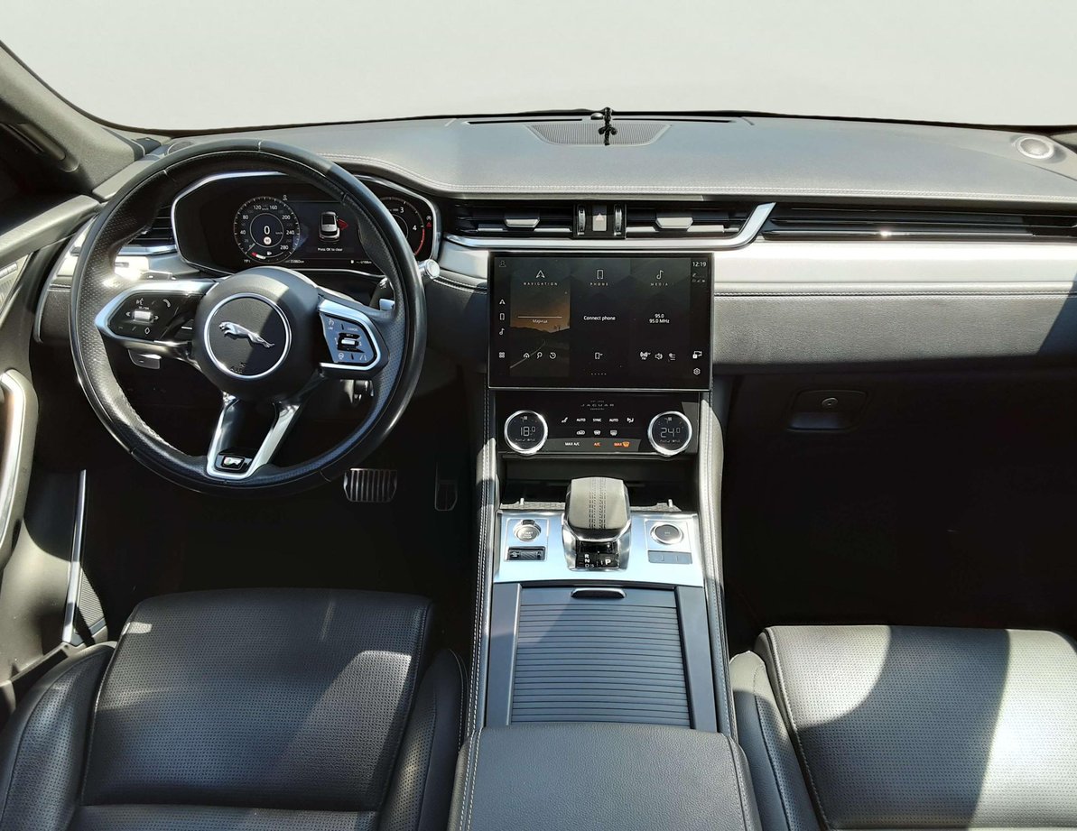 Jaguar F-Pace употребяван