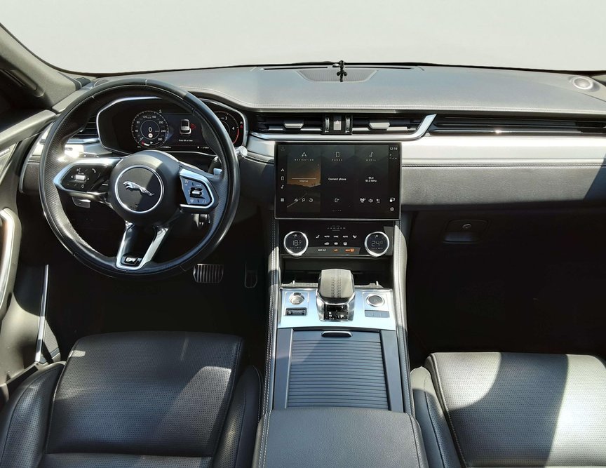 Jaguar F-Pace употребяван