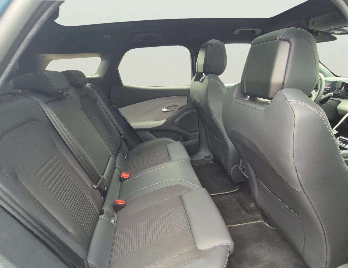 Ford E-Explorer употребяван