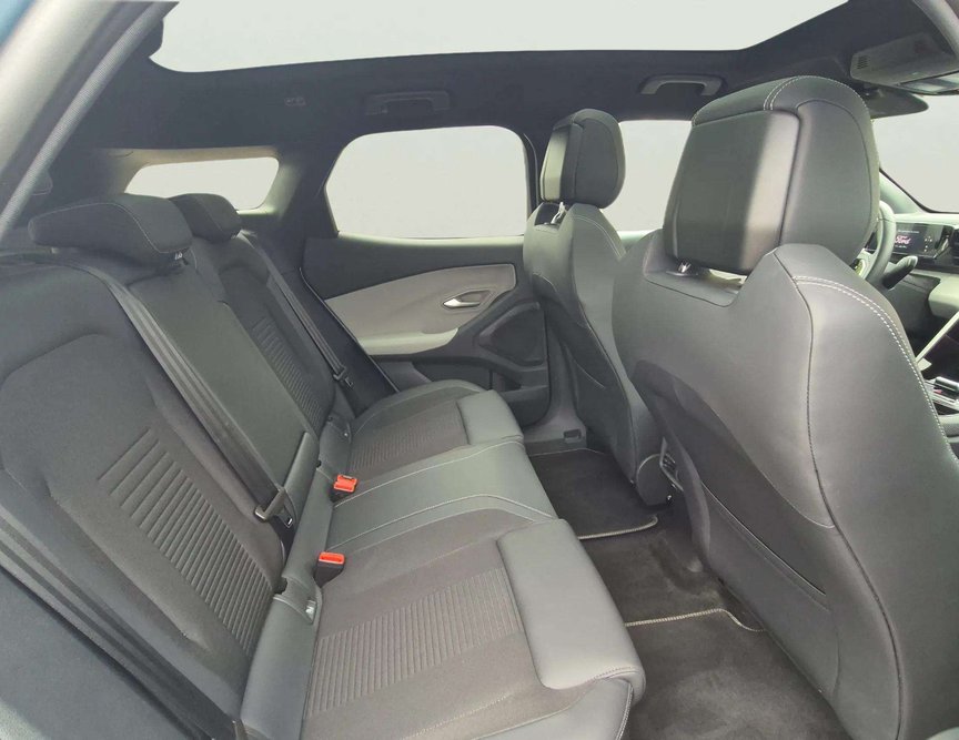 Ford E-Explorer употребяван
