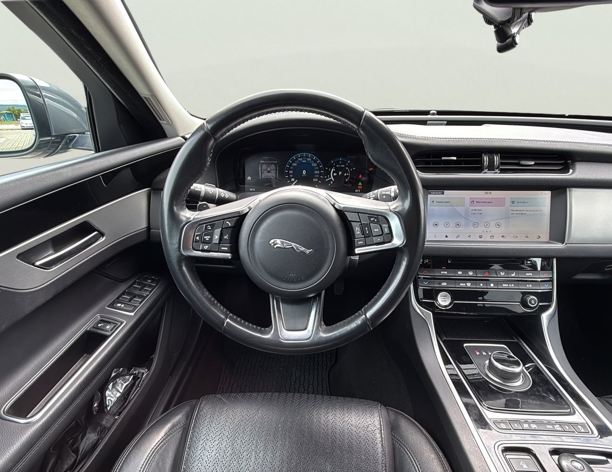 Jaguar XF употребяван