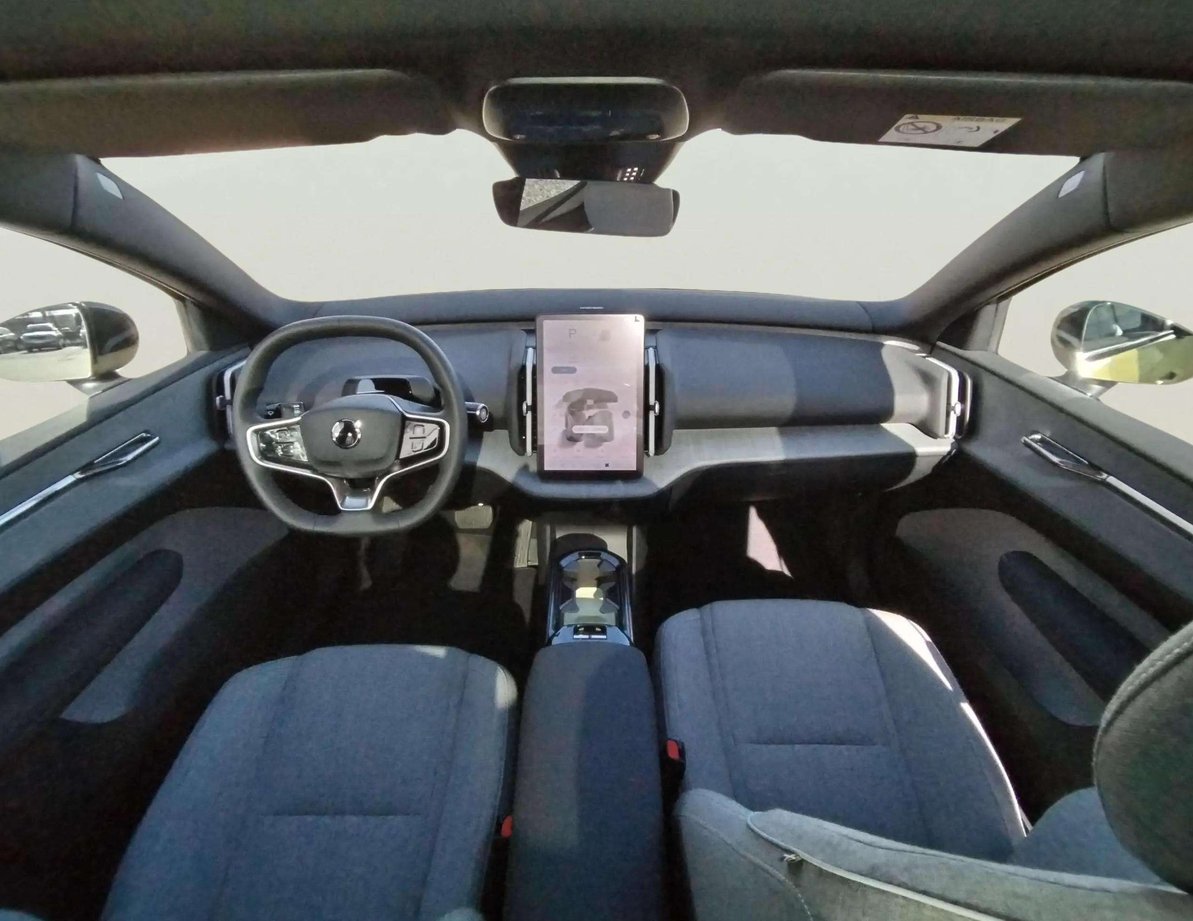 Volvo EX30 употребяван