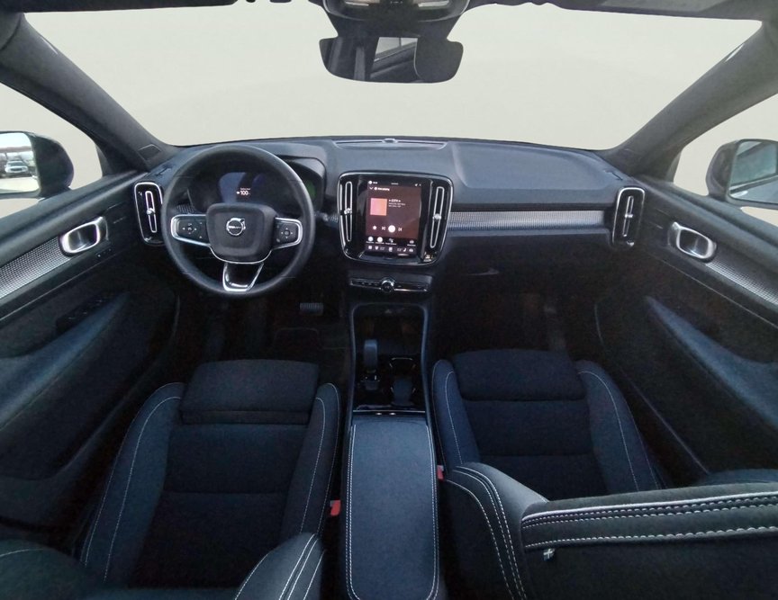 Volvo EX40 употребяван