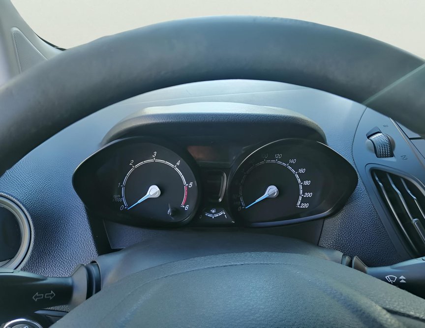 Ford Courier употребяван