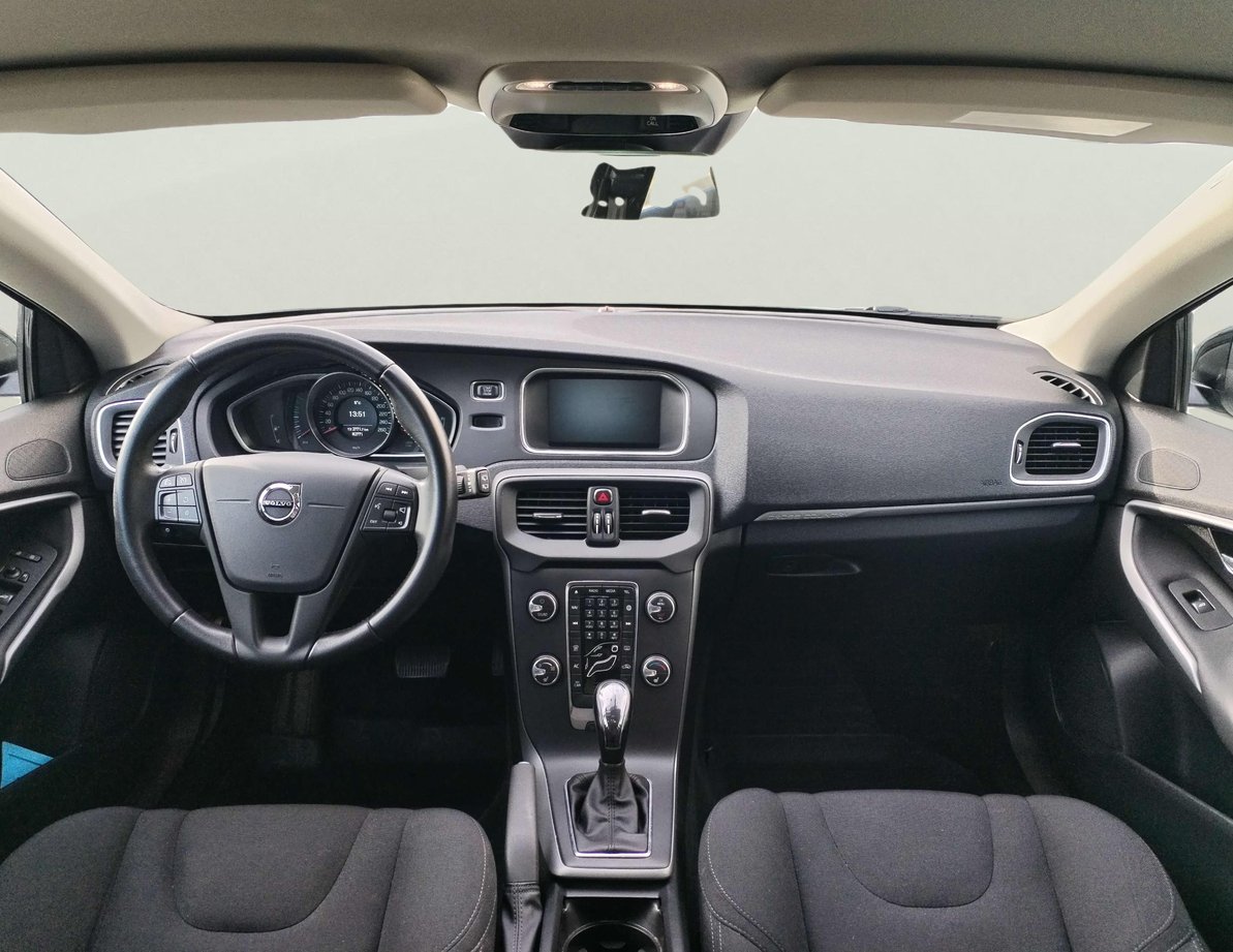 Volvo V40CC употребяван