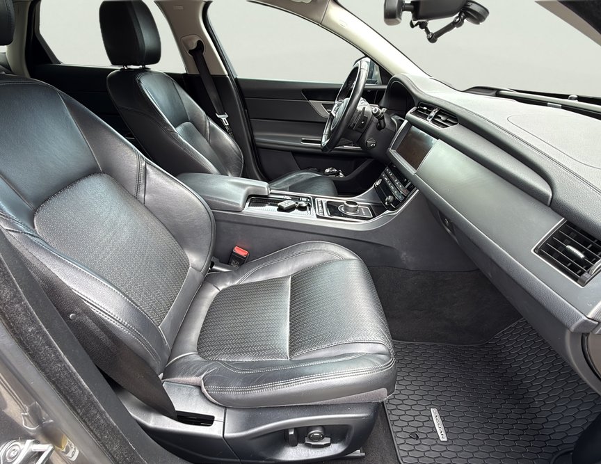 Jaguar XF употребяван