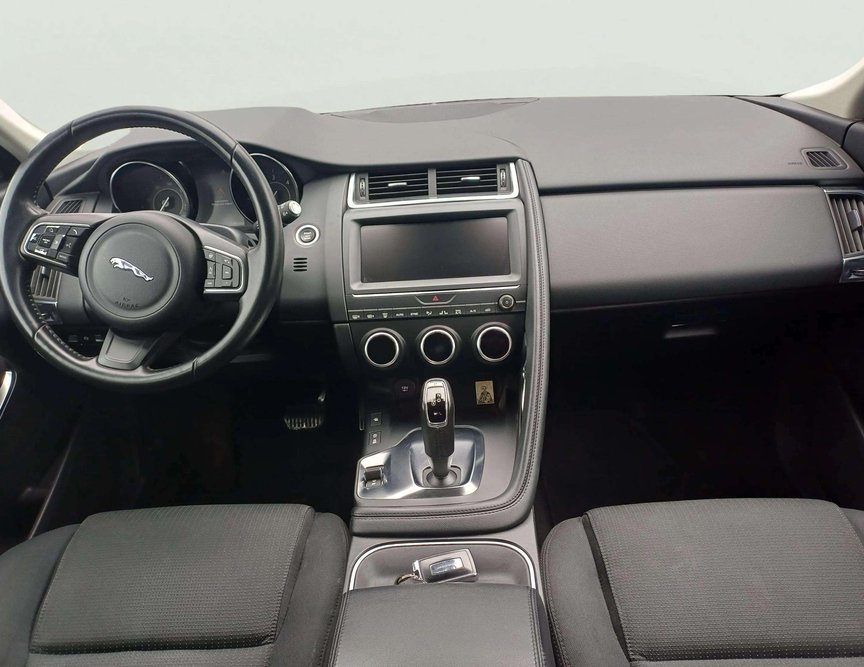 Jaguar E-Pace употребяван