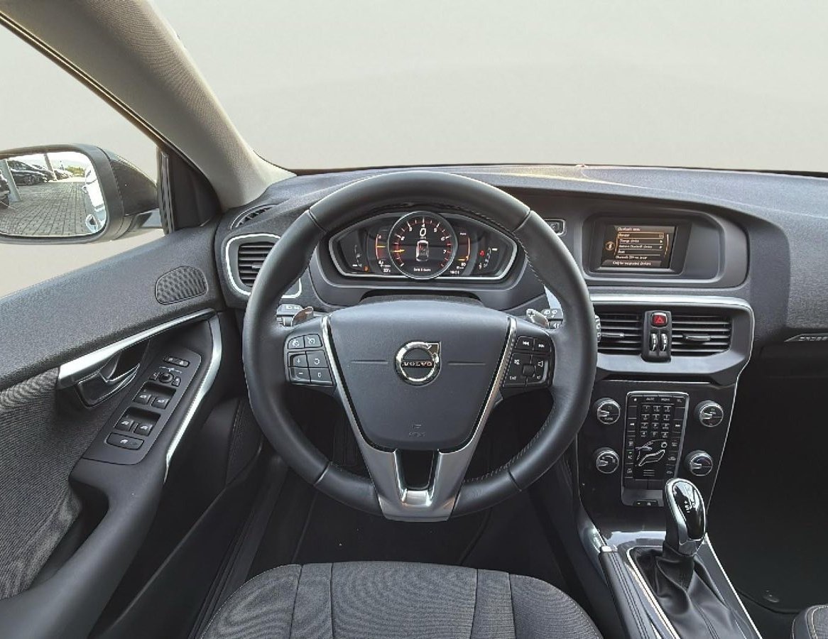 Volvo V40CC употребяван