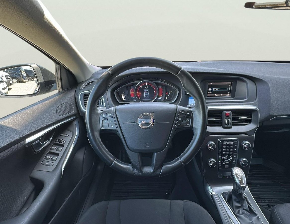 Volvo V40CC употребяван