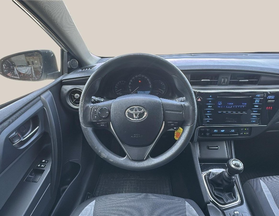 Toyota Auris употребяван