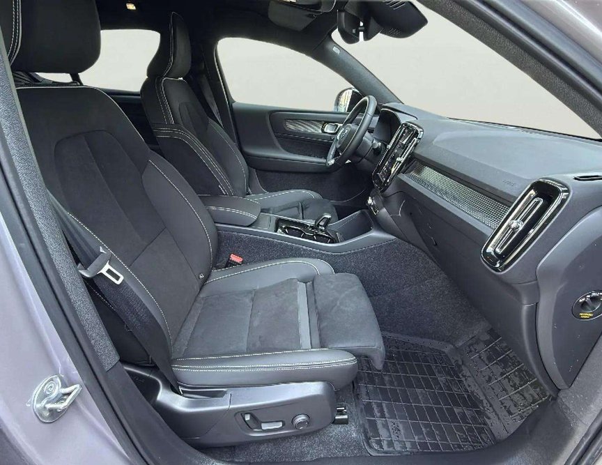 Volvo EX40 употребяван