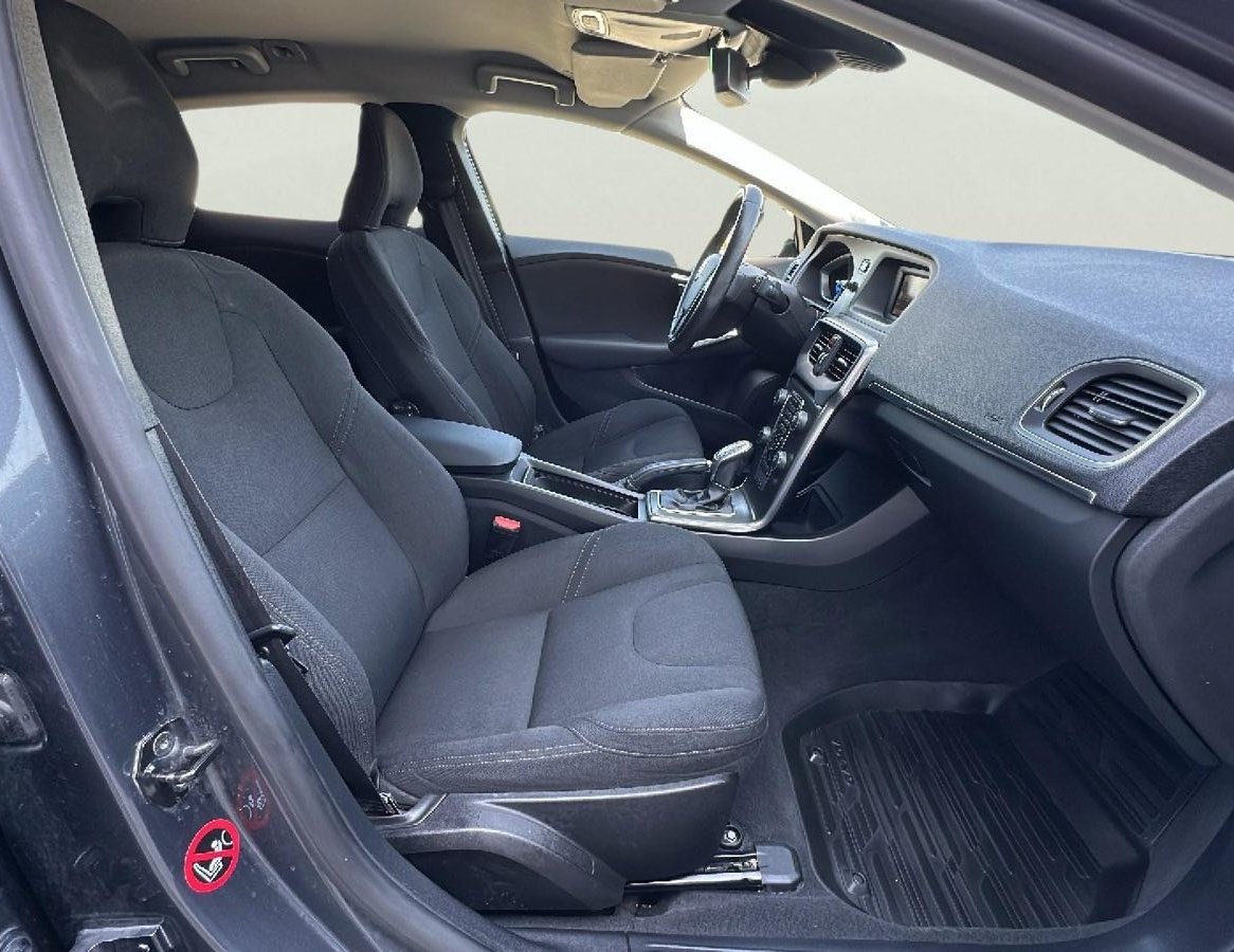 Volvo V40CC употребяван