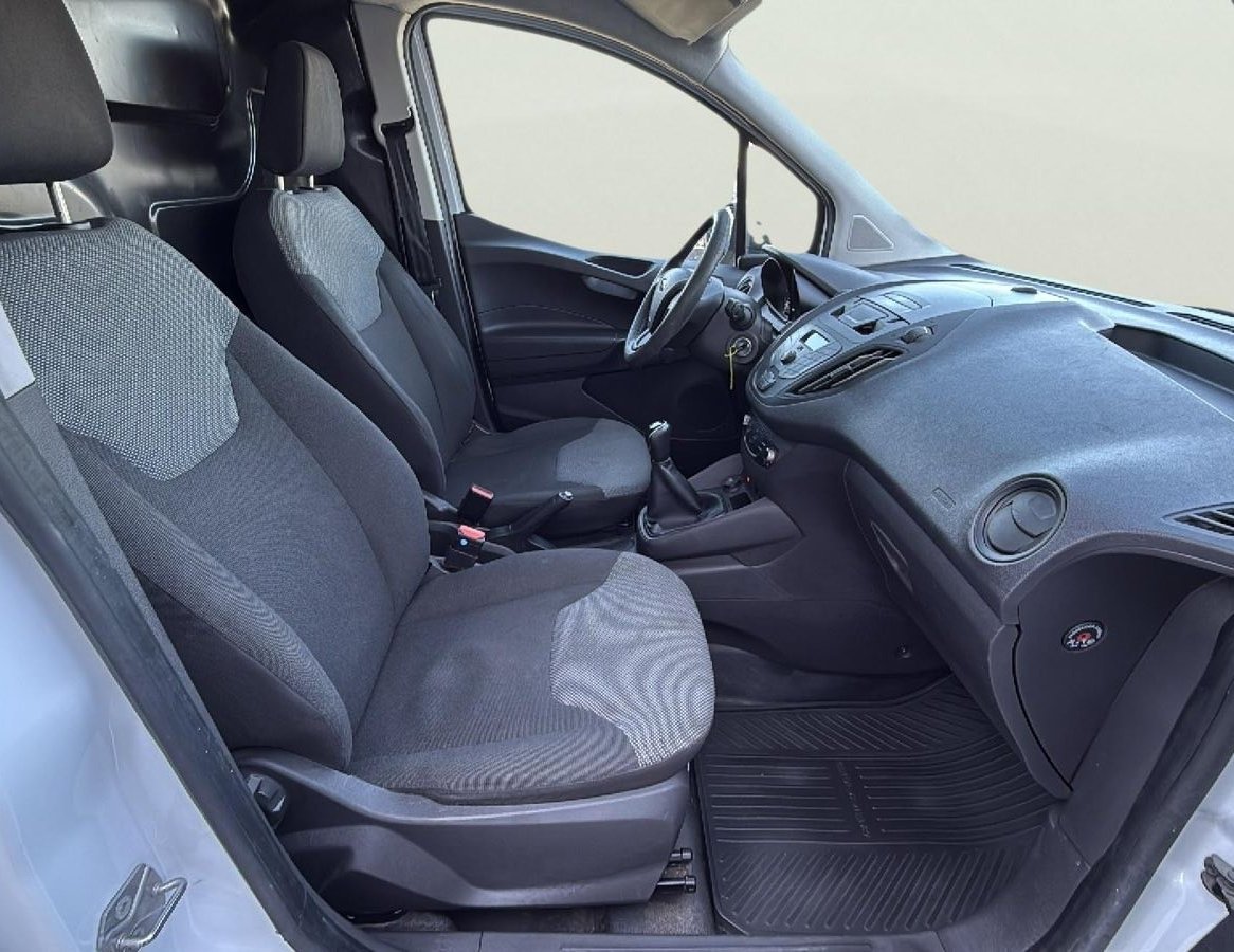 Ford Courier употребяван