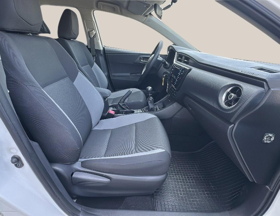 Toyota Auris употребяван