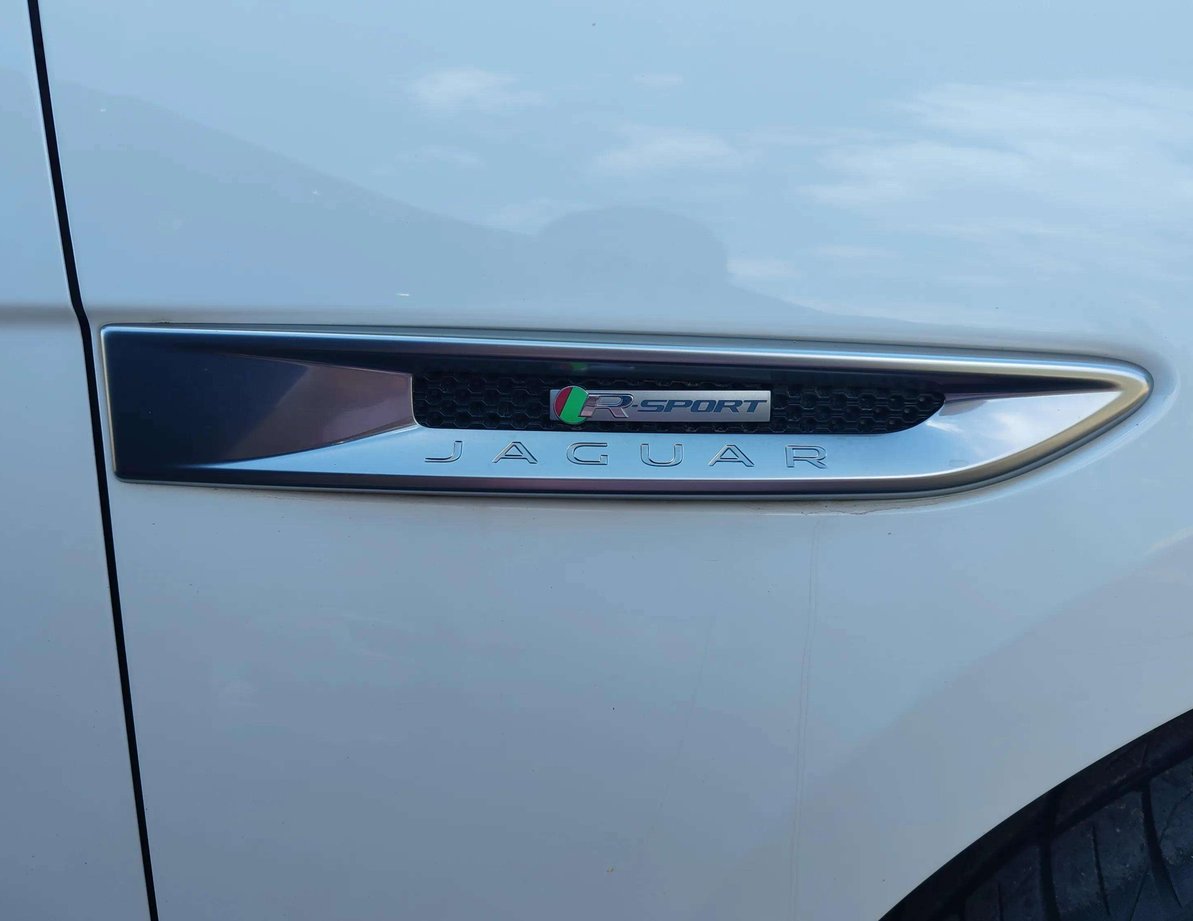 Jaguar F-Pace употребяван