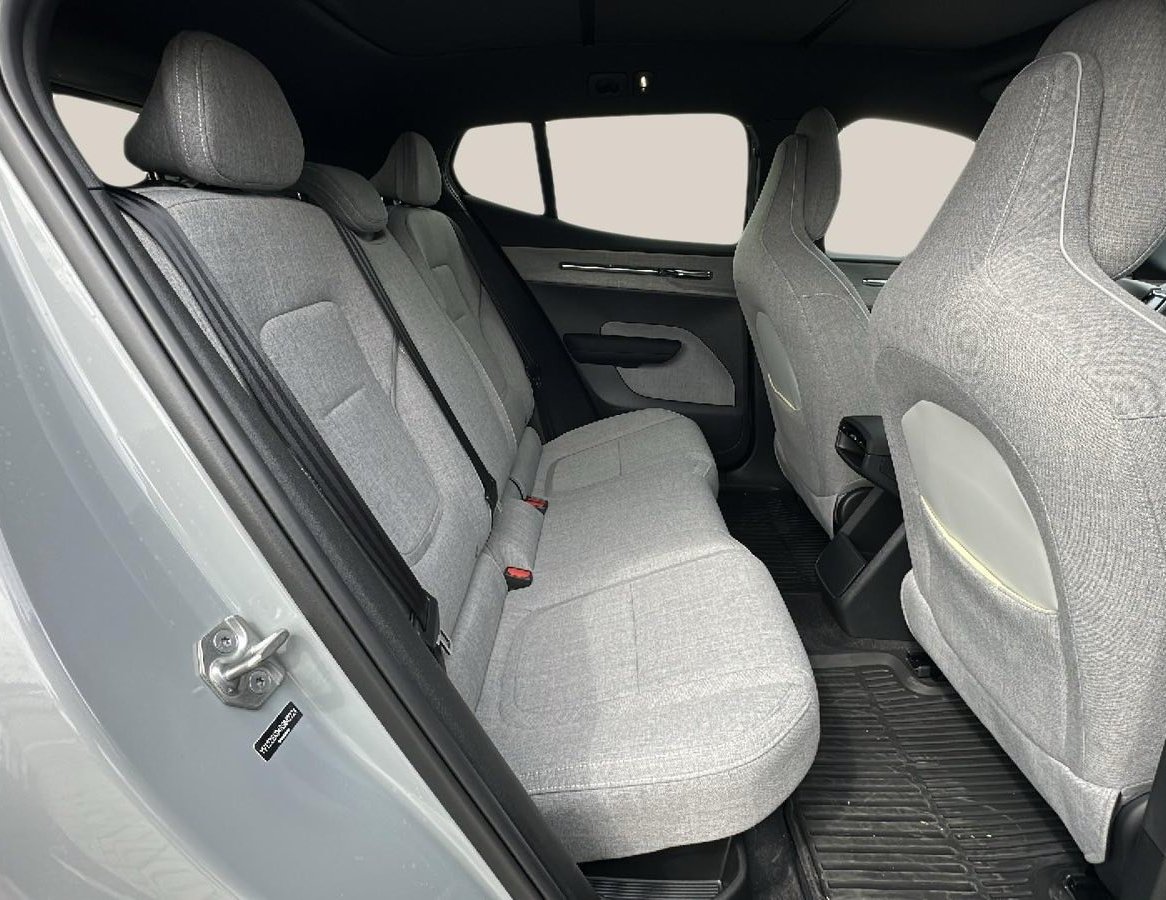 Volvo EX30 употребяван