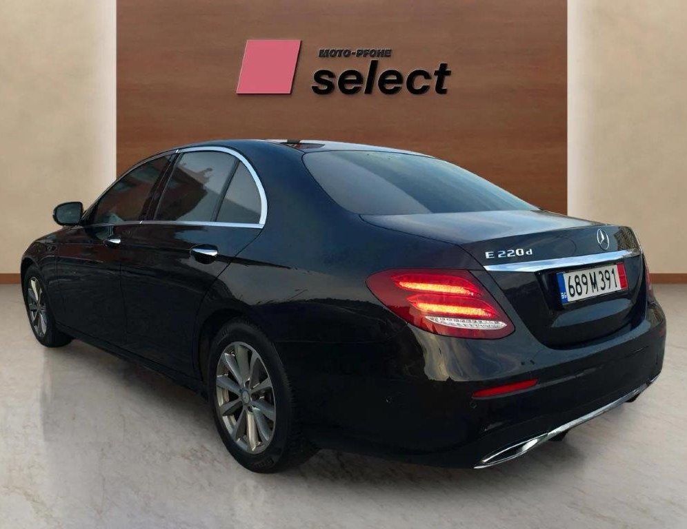 Mercedes-Benz E220 употребяван