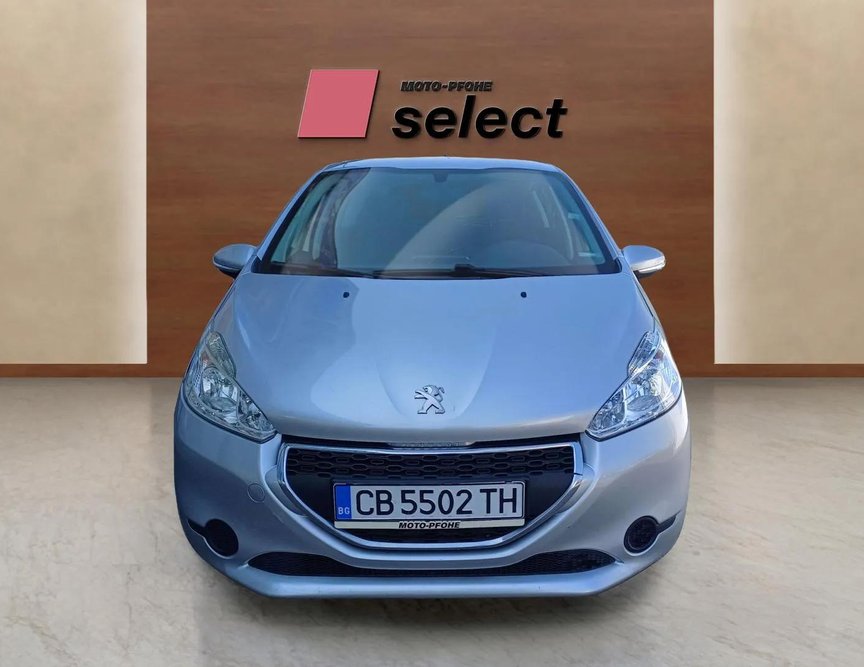 Peugeot 208 употребяван