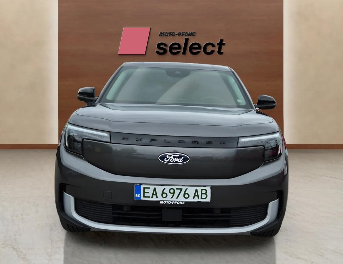 Ford E-Explorer употребяван