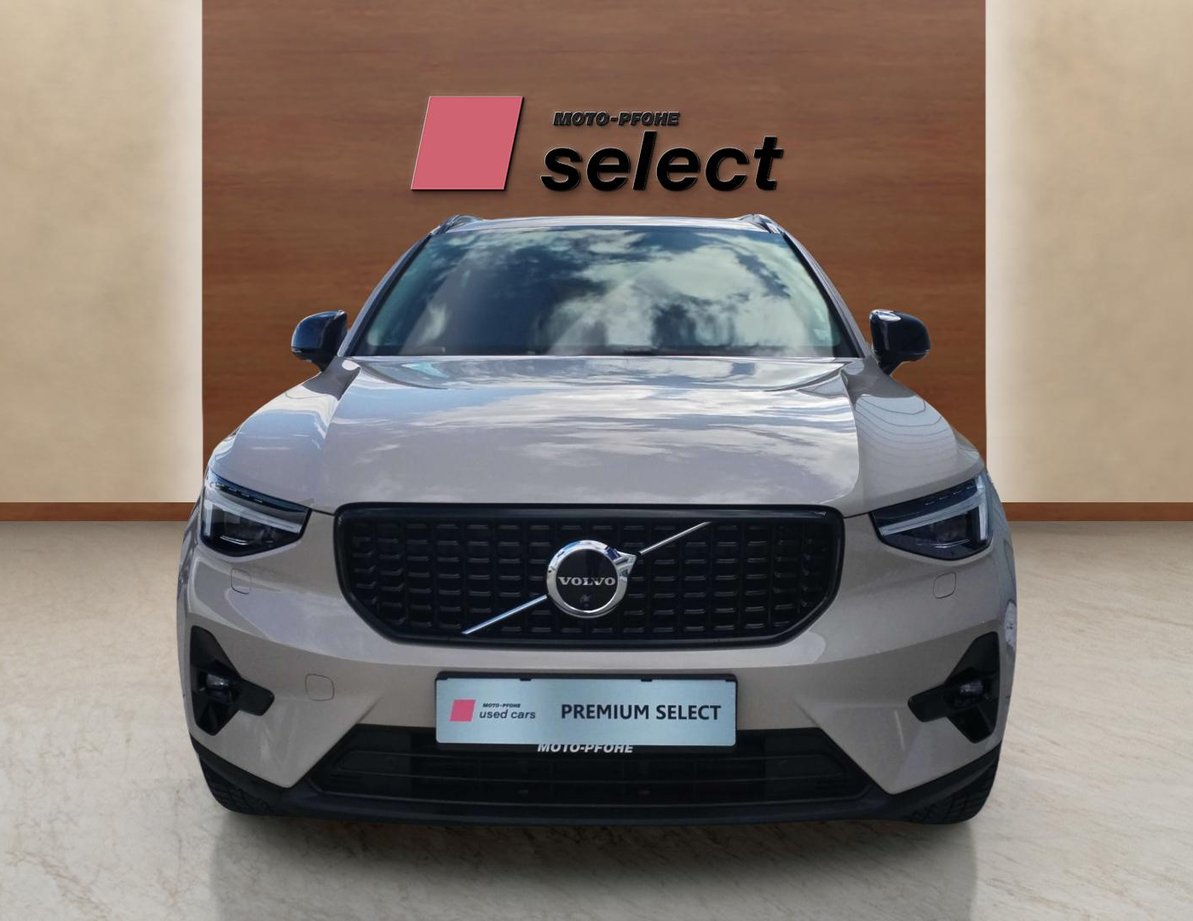 Volvo XC40 употребяван
