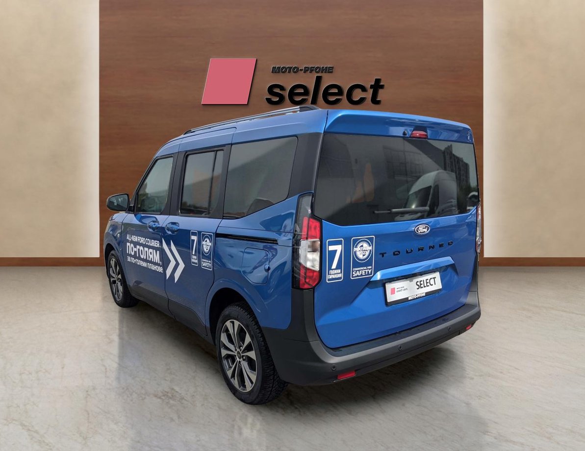 Ford Tourneo Courier употребяван