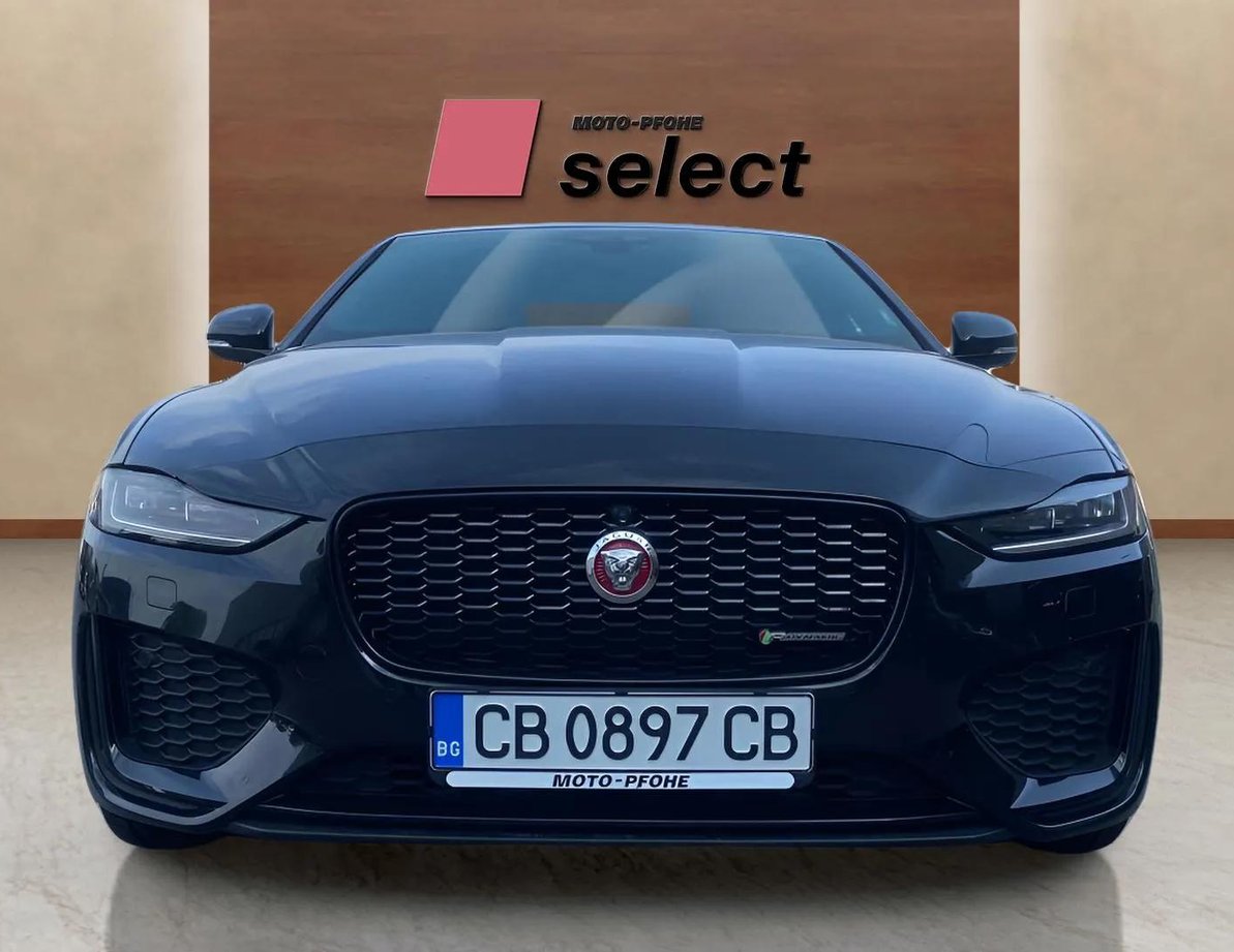 Jaguar XE употребяван