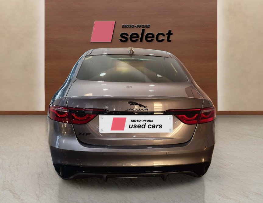 Jaguar XF употребяван