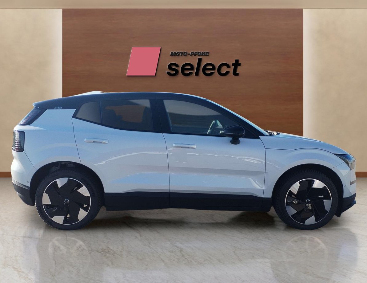 Volvo EX30 употребяван