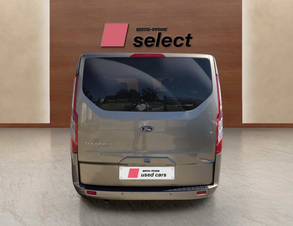Ford Tourneo Custom употребяван