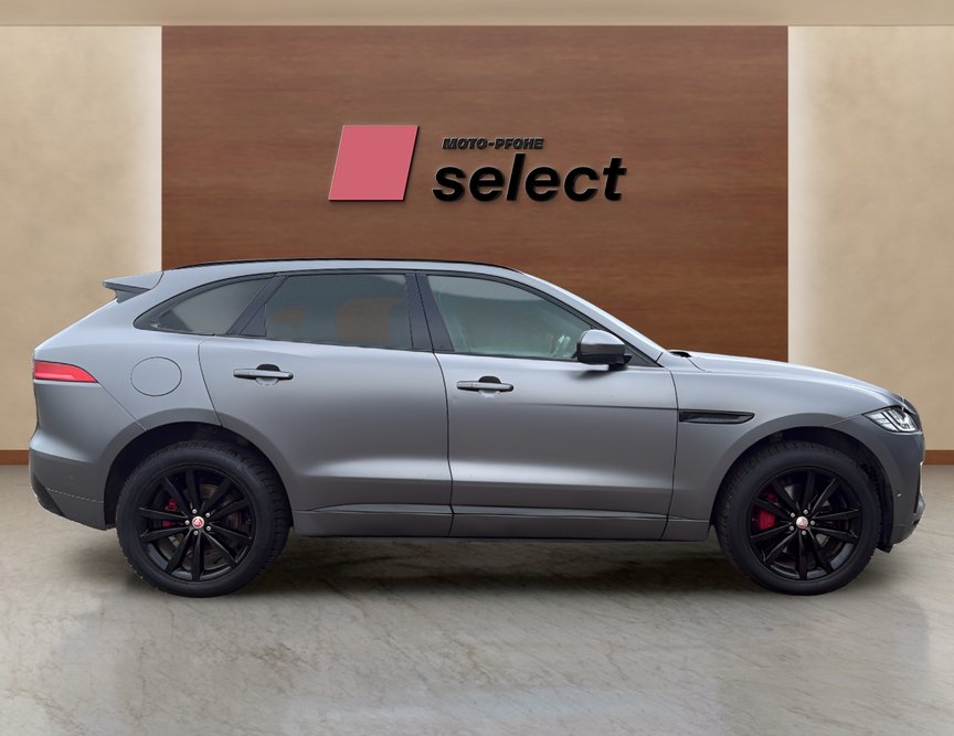 Jaguar F-Pace употребяван