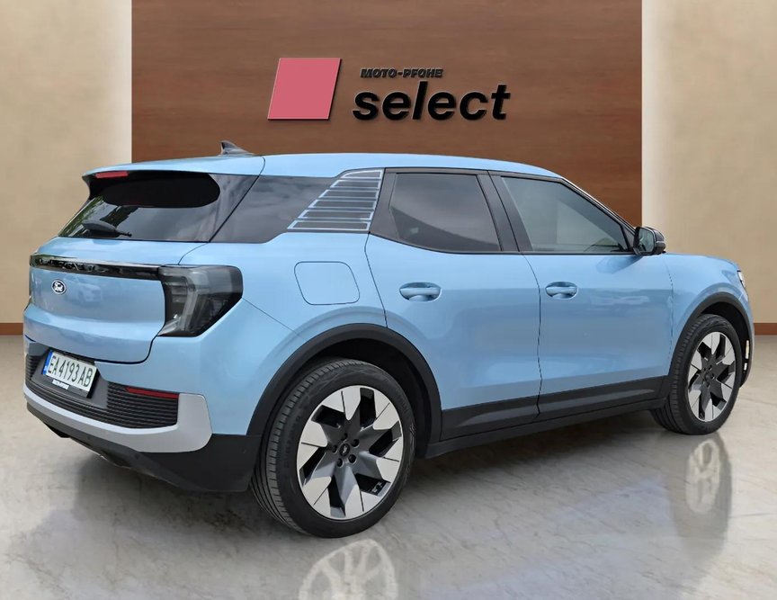 Ford E-Explorer употребяван