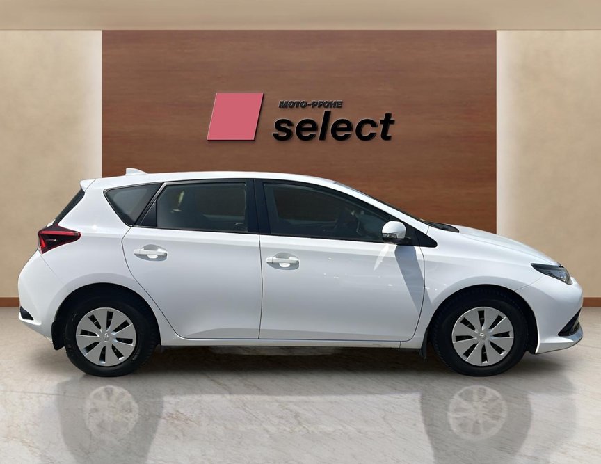 Toyota Auris употребяван