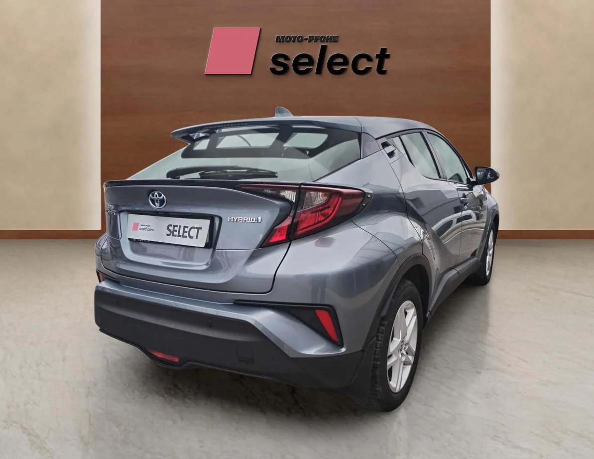Toyota C-HR употребяван