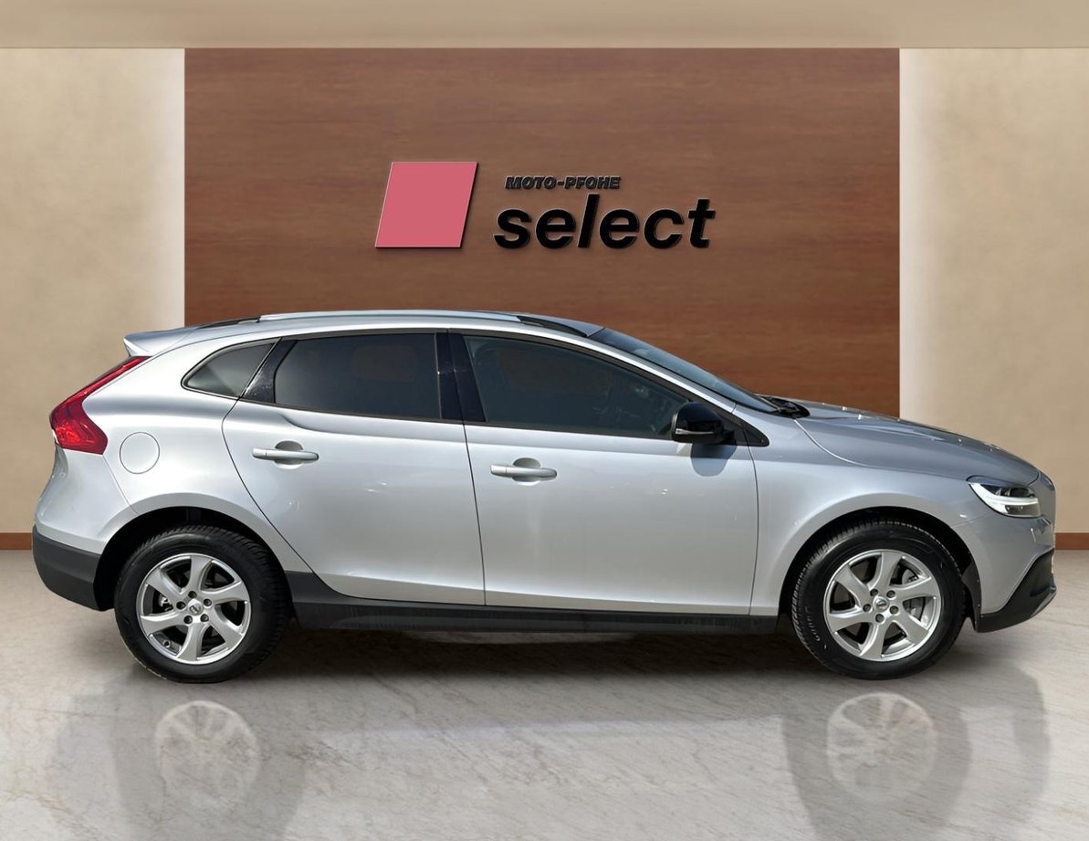 Volvo V40CC употребяван