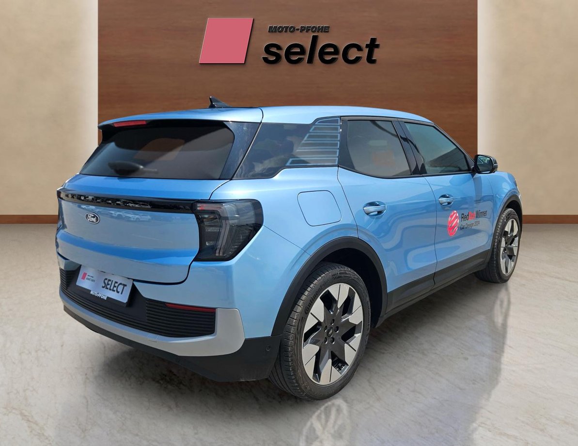 Ford E-Explorer употребяван