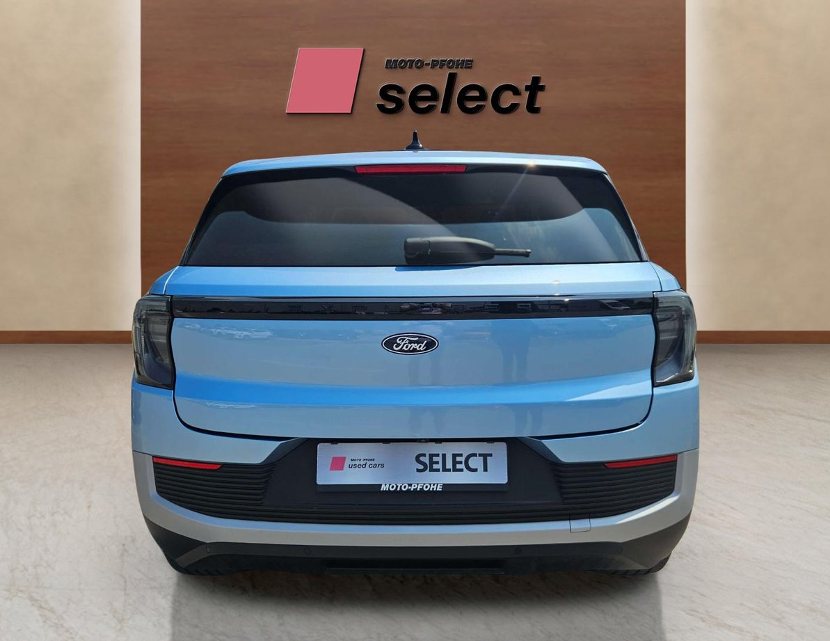 Ford E-Explorer употребяван