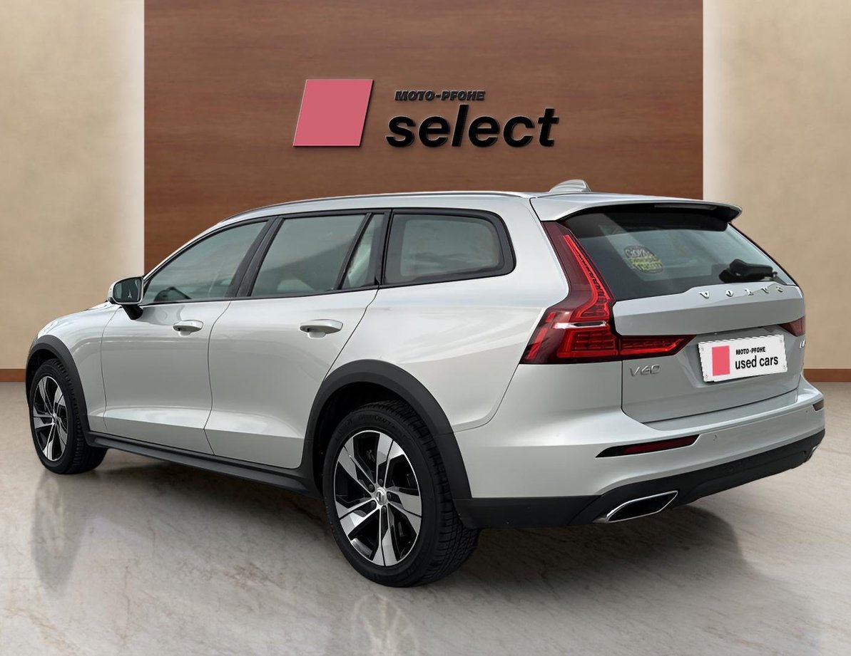 Volvo V60 CC употребяван