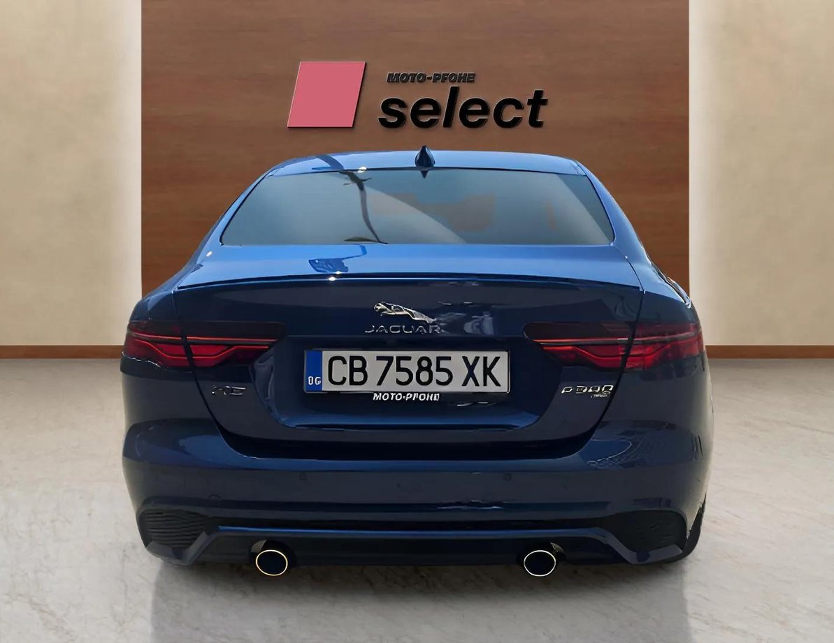 Jaguar XE употребяван