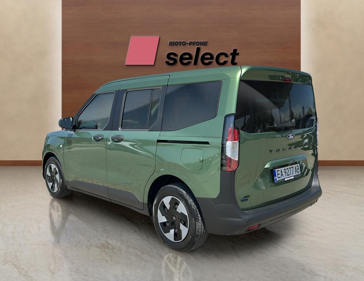 Ford Tourneo Courier употребяван