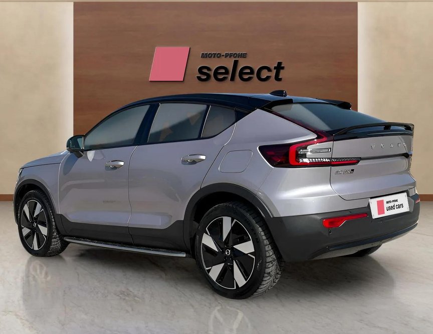 Volvo EX40 употребяван