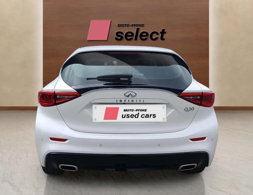 Infiniti Q30 употребяван